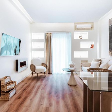 Luxury Apartment In The Heart Of The City - 1Br Ateny Zewnętrze zdjęcie