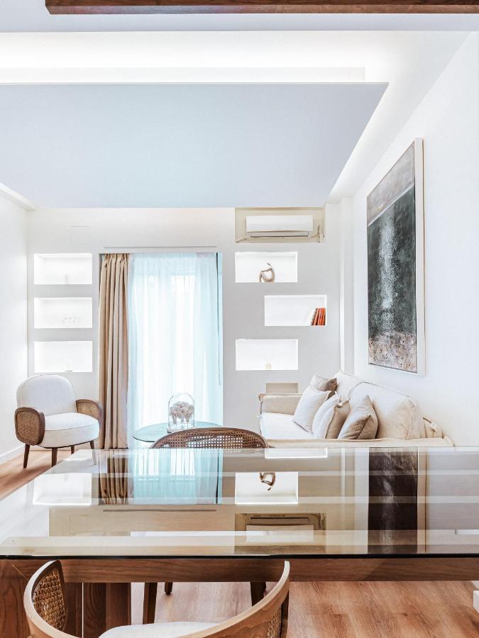 Luxury Apartment In The Heart Of The City - 1Br Ateny Zewnętrze zdjęcie