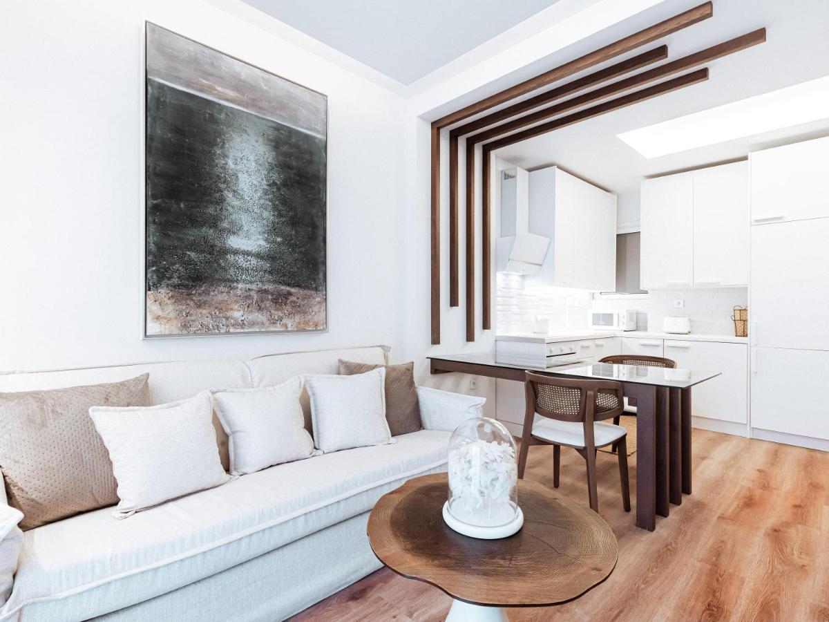 Luxury Apartment In The Heart Of The City - 1Br Ateny Zewnętrze zdjęcie