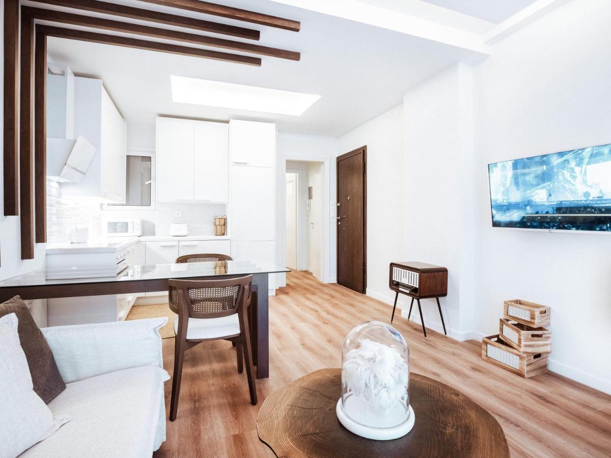 Luxury Apartment In The Heart Of The City - 1Br Ateny Zewnętrze zdjęcie